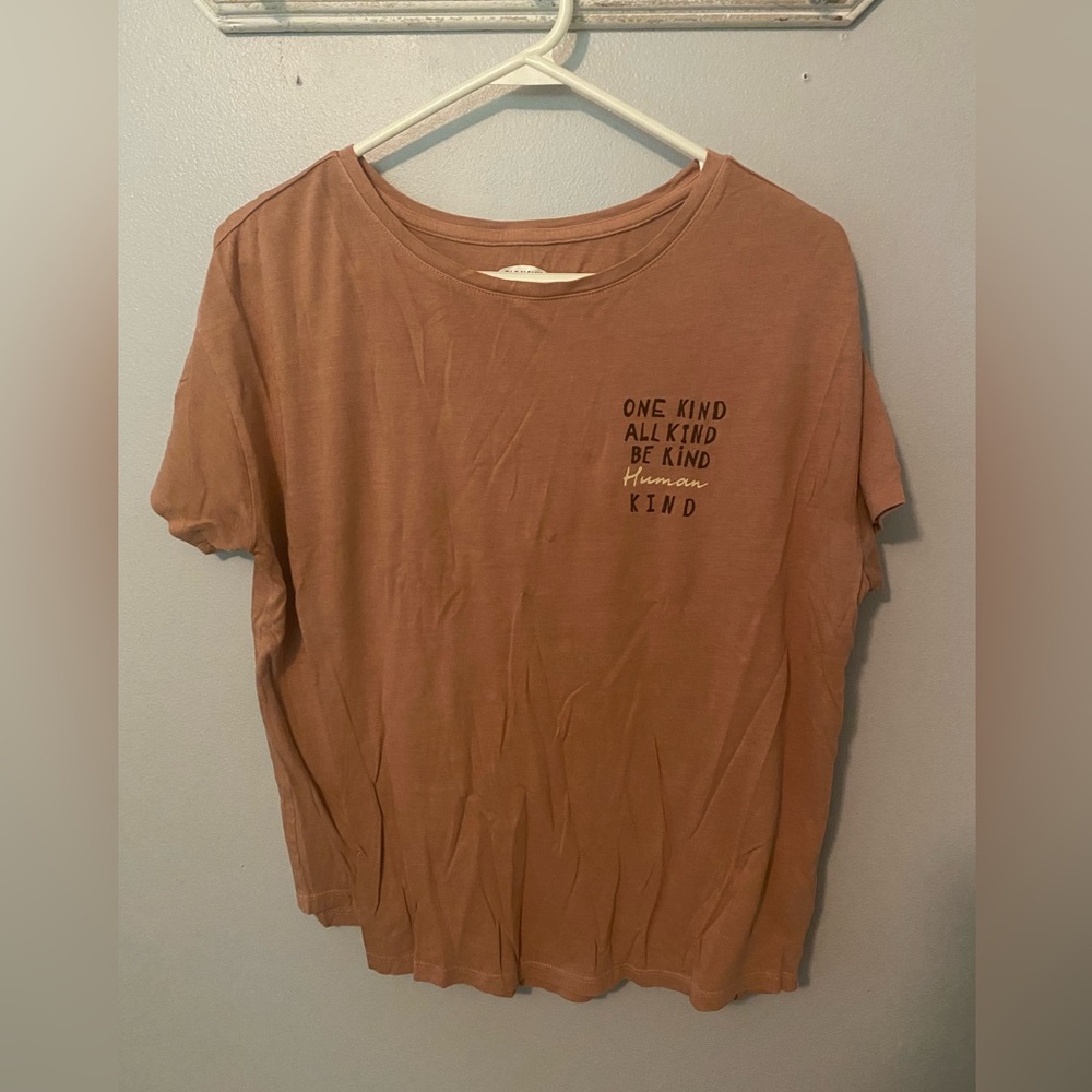 Old Navy graphic tee